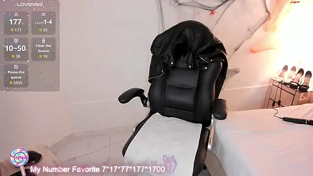 Snapshot of sagitariuus_girll chatting on 10/30/25, 04:47 sagitariuus girll online show from 10/30/25, 04:47