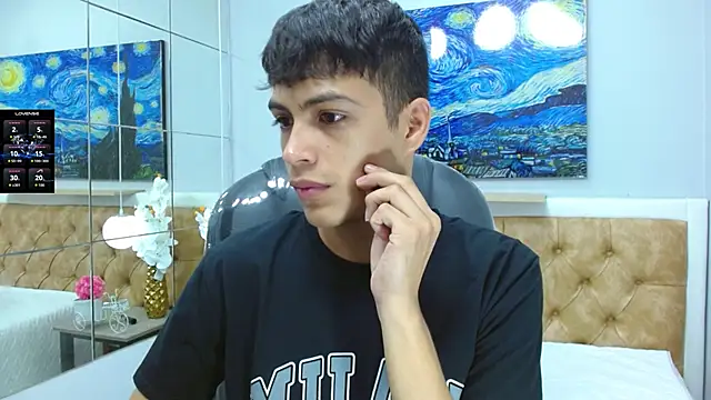 SkinnyBoy  online show from 10/22/25, 12:38