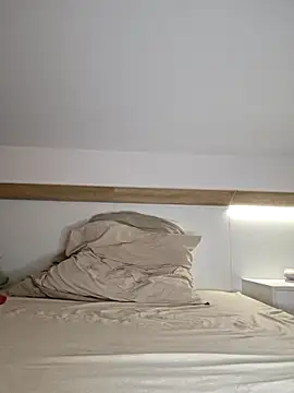 Snapshot of Xladycharme chatting on 12/02/25, 03:40 Xladycharme online show from 12/02/25, 03:40