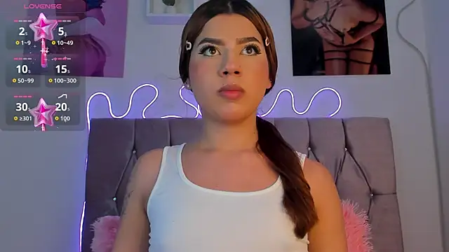 Ashley piinkk  online show from 09/24/25, 12:41