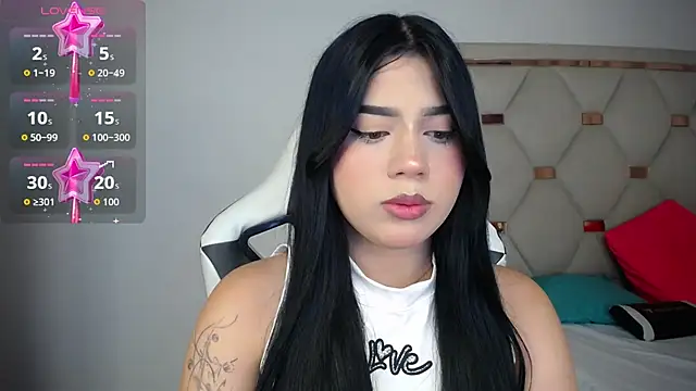 Ashley piinkk  online show from 06/16/26, 03:53