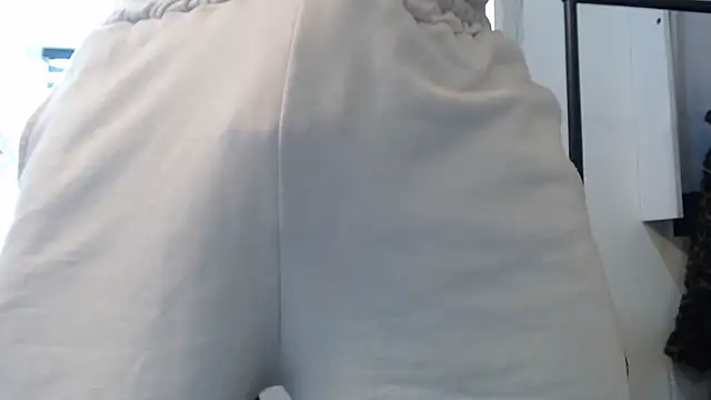 Snapshot of Jhonyblack_1 chatting on 11/23/25, 04:07 Jhonyblack 1 online show from 11/23/25, 04:07