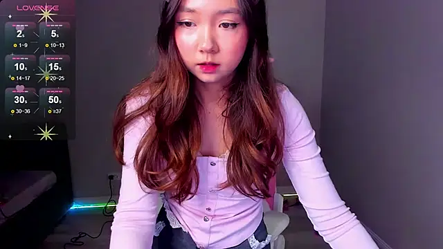 Snapshot of Fluffy_Rose chatting on 11/04/25, 03:16 Fluffy Rose online show from 11/04/25, 03:16