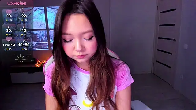 Snapshot of Fluffy_Rose chatting on 11/22/25, 12:42 Fluffy Rose online show from 11/22/25, 12:42