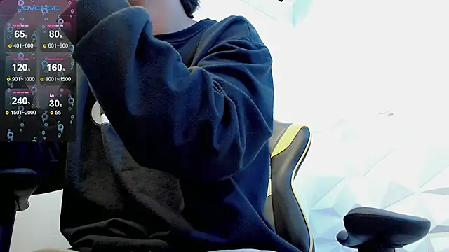 Snapshot of Jake_tripp chatting on 02/11/25, 04:33 Jake tripp online show from 02/11/25, 04:33
