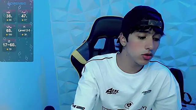Snapshot of Jake_tripp chatting on 02/20/25, 06:39 Jake tripp online show from 02/20/25, 06:39