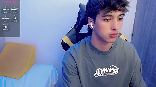 Snapshot of Jake_tripp chatting on 10/04/25, 03:26 Jake tripp online show from 10/04/25, 03:26