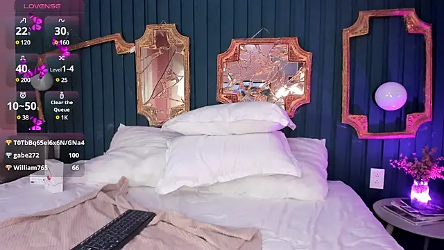 Paiige peach online show from 01/05/25, 02:41