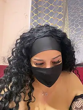 Snapshot of mari_layali chatting on 11/06/25, 05:58 mari layali online show from 11/06/25, 05:58