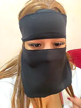 Snapshot of mari_layali chatting on 11/07/25, 11:10 mari layali online show from 11/07/25, 11:10