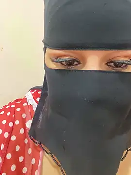Snapshot of mari_layali chatting on 11/20/25, 01:00 mari layali online show from 11/20/25, 01:00