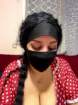 Snapshot of mari_layali chatting on 01/11/26, 11:21 mari layali online show from 01/11/26, 11:21