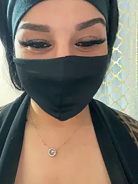 Snapshot of mari_layali chatting on 04/01/26, 10:18 mari layali online show from 04/01/26, 10:18