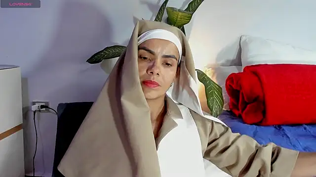 ClaraMariaMon online show from 02/06/25, 04:03