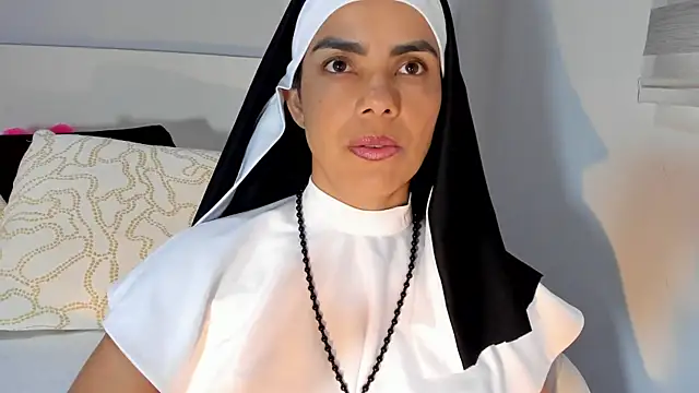 ClaraMariaMon online show from 07/20/26, 07:27