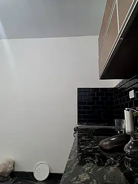 Snapshot of LuluzYPiero chatting on 02/25/25, 01:50 LuluzYPiero online show from 02/25/25, 01:50