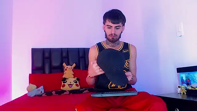 Snapshot of Brutal_Sex_Fucking chatting on 01/28/25, 08:15 Brutal Sex Fucking online show from 01/28/25, 08:15