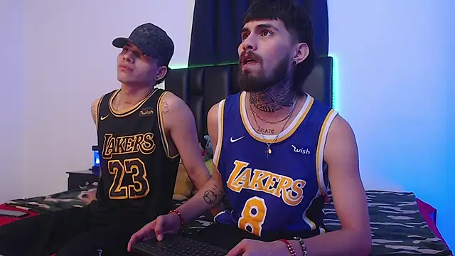 Snapshot of Brutal_Sex_Fucking chatting on 03/13/25, 04:49 Brutal Sex Fucking online show from 03/13/25, 04:49