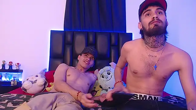 Snapshot of Brutal_Sex_Fucking chatting on 03/19/25, 11:47 Brutal Sex Fucking online show from 03/19/25, 11:47