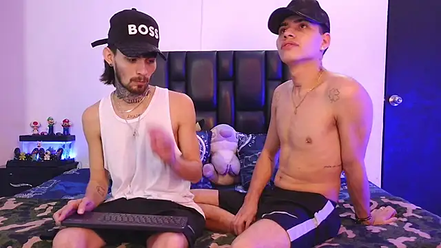 Snapshot of Brutal_Sex_Fucking chatting on 09/11/25, 11:27 Brutal Sex Fucking online show from 09/11/25, 11:27