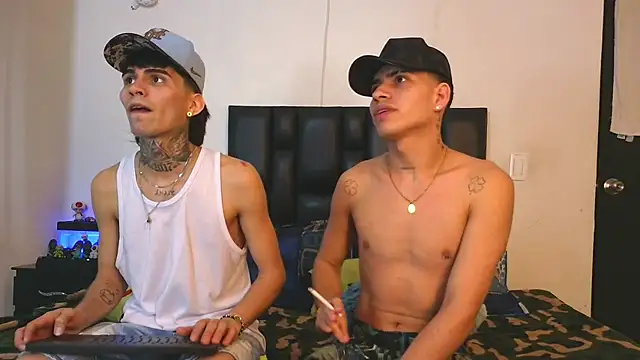 Snapshot of Brutal_Sex_Fucking chatting on 09/15/25, 11:49 Brutal Sex Fucking online show from 09/15/25, 11:49