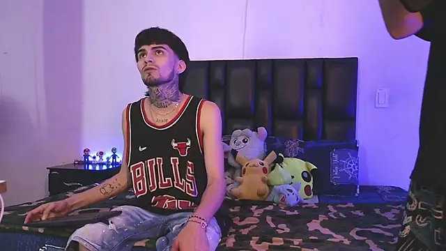 Snapshot of Brutal_Sex_Fucking chatting on 10/03/25, 11:02 Brutal Sex Fucking online show from 10/03/25, 11:02