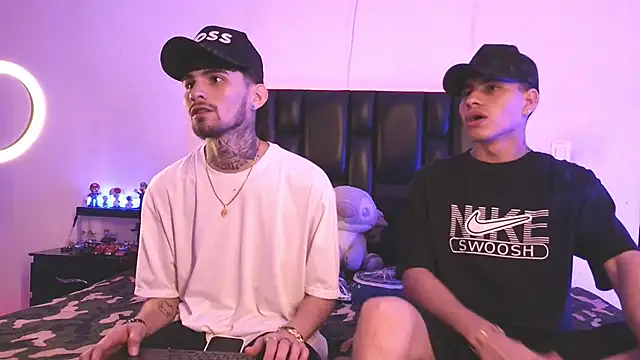 Snapshot of Brutal_Sex_Fucking chatting on 11/29/25, 09:18 Brutal Sex Fucking online show from 11/29/25, 09:18