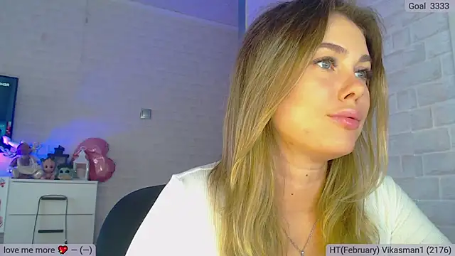 Snapshot of SuchCute chatting on 02/19/25, 02:44 SuchCute online show from 02/19/25, 02:44