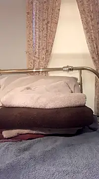 Snapshot of bigballs9 chatting on 02/28/25, 09:33 bigballs9 online show from 02/28/25, 09:33