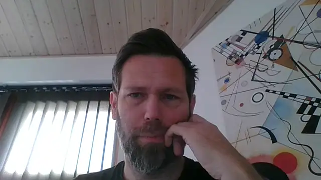 Snapshot of Gotta1 chatting on 11/22/25, 11:09 Gotta1 online show from 11/22/25, 11:09