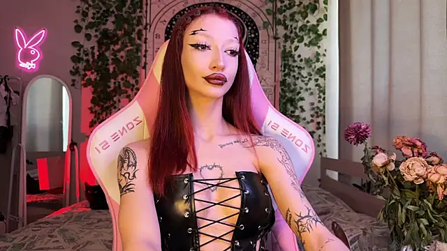 Snapshot of Marcellean chatting on 09/24/25, 05:33 Marcellean online show from 09/24/25, 05:33