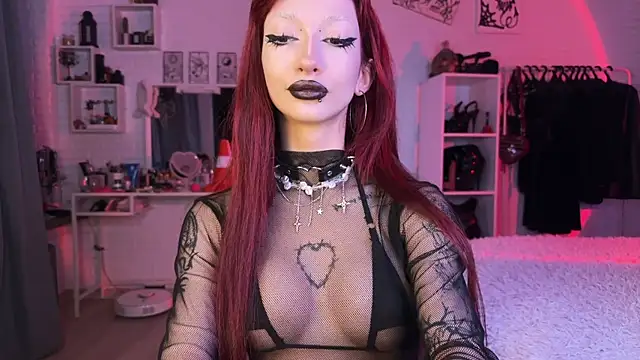 Snapshot of Marcellean chatting on 10/15/25, 03:39 Marcellean online show from 10/15/25, 03:39