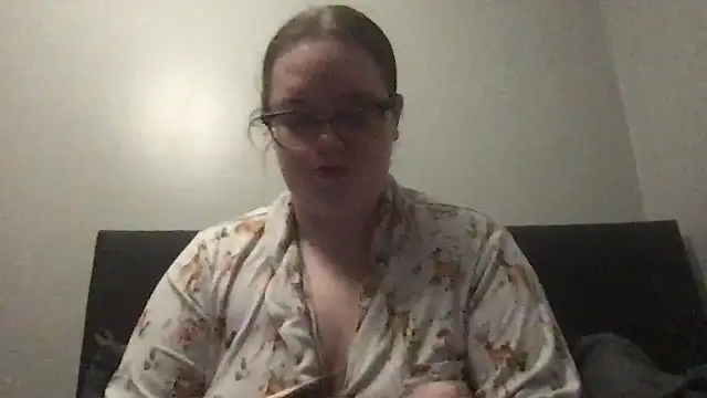 honeyyy24 online show from 11/25/25, 07:14