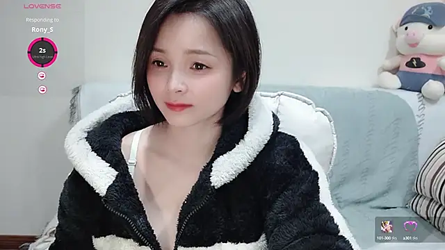 judy522 online show from 01/03/25, 08:43
