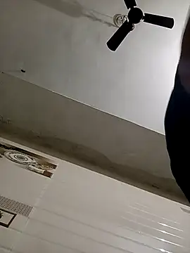 Snapshot of Naresh00766 chatting on 10/29/25, 08:32 Naresh00766 online show from 10/29/25, 08:32