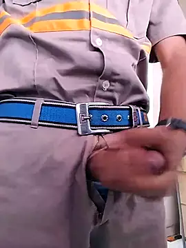 EnriquePersian197 online show from 07/27/26, 08:16
