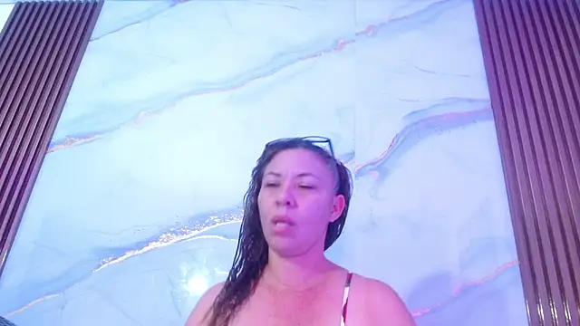 ARTEMIZA LOVE  online show from 09/22/25, 12:29