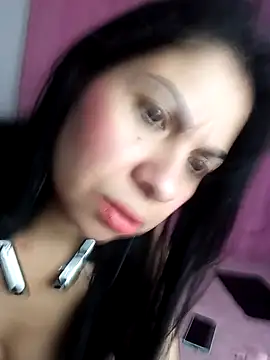 saralunabella online show from 12/11/24, 08:07