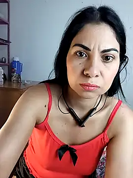 saralunabella online show from 01/22/25, 10:05