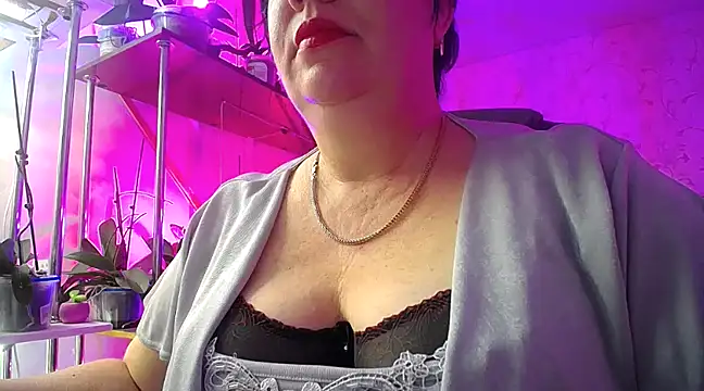 Snapshot of _Sweet_Woman chatting on 12/24/24, 04:44 Sweet Woman online show from 12/24/24, 04:44