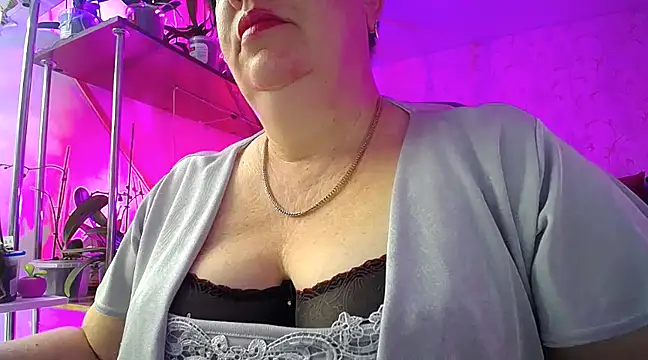 Snapshot of _Sweet_Woman chatting on 01/14/25, 04:04 Sweet Woman online show from 01/14/25, 04:04
