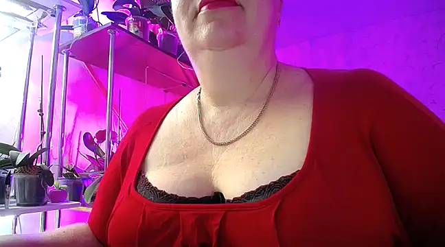 Snapshot of _Sweet_Woman chatting on 01/28/25, 04:08 Sweet Woman online show from 01/28/25, 04:08