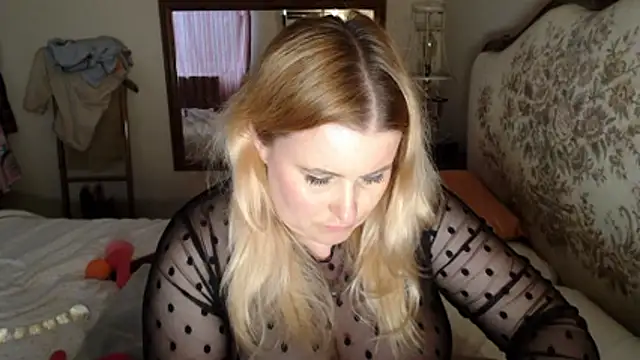 JosieAndYou online show from 04/04/26, 02:03