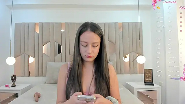 1m caro  online show from 12/10/24, 05:17