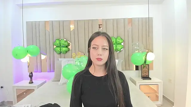 1m caro  online show from 03/18/25, 05:31