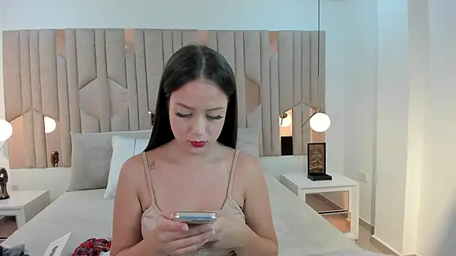 1m caro  online show from 03/20/25, 04:18