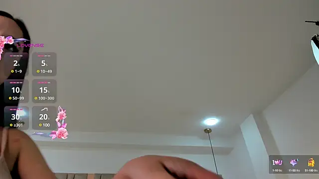 1m caro  online show from 03/20/25, 07:47