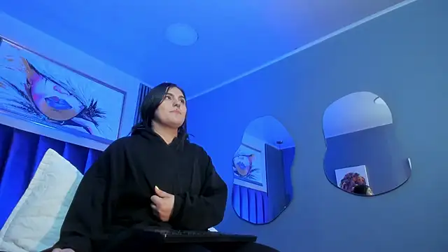 Anny ferrer  online show from 12/31/24, 03:34