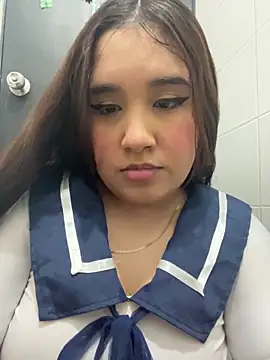 Snapshot of melyescobar chatting on 12/15/25, 03:33 melyescobar online show from 12/15/25, 03:33