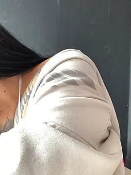 Kanao-Tsuyurii online show from 01/28/25, 05:35